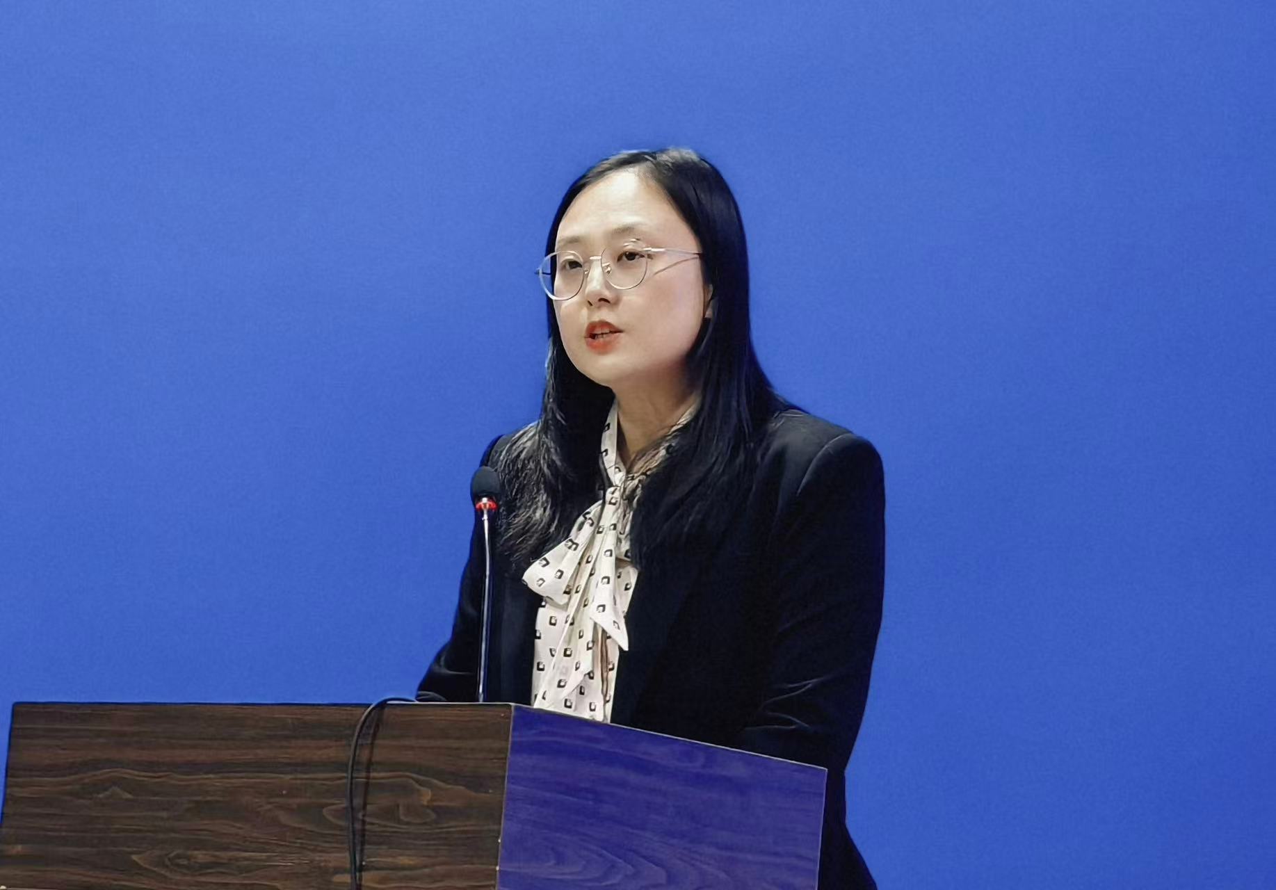 市民政局副局长张葛传达中央、省、市关于安全生产工作部署要求.jpg